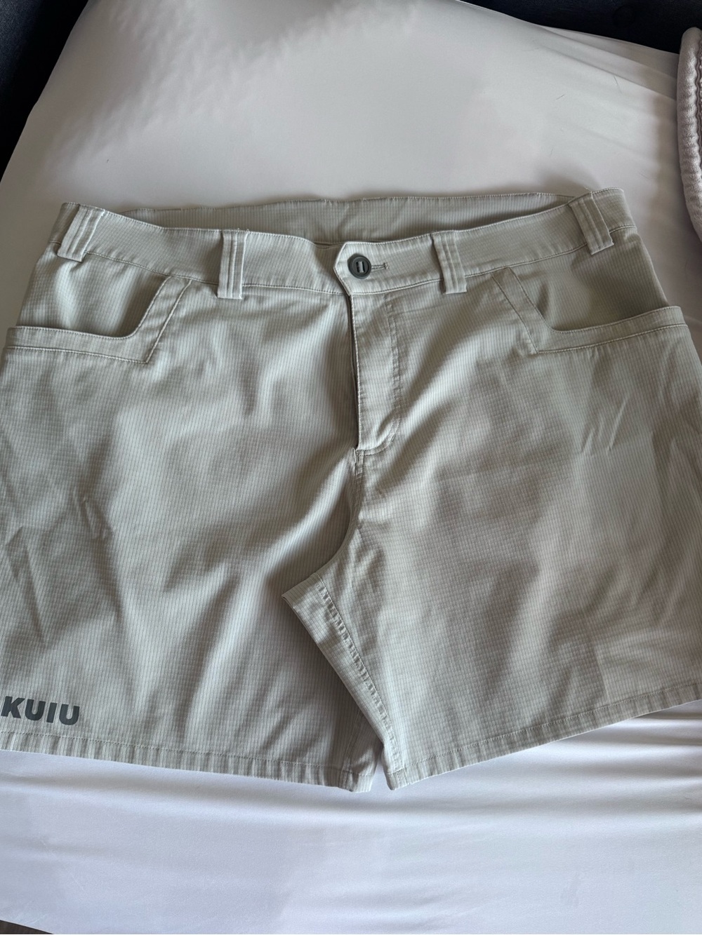 KUIU Men's Lightweight Stretch Ripstop Outdoor Hiking Shorts Bone Beige Size 40